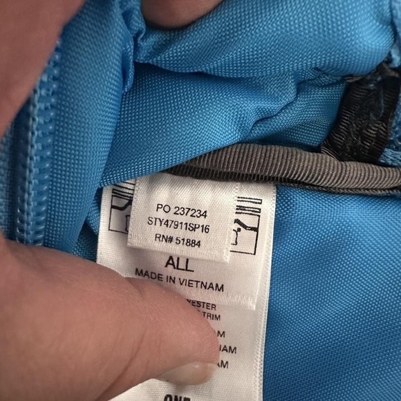 Patagonia Refugio 28L Backpack Blue Demandware XChange Laptop Outdoor Daypack - Picture 6 of 7